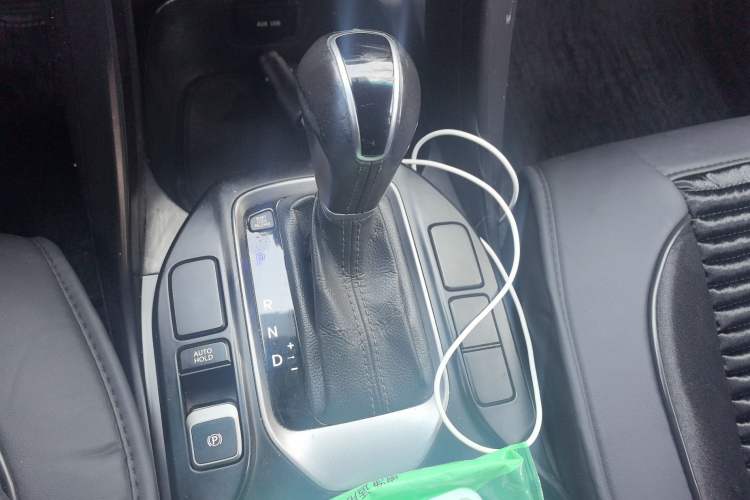 Used Hyundai Santa Fe 2015 2.0T Automatic All-Wheel Drive Smart Version 5 Seats
