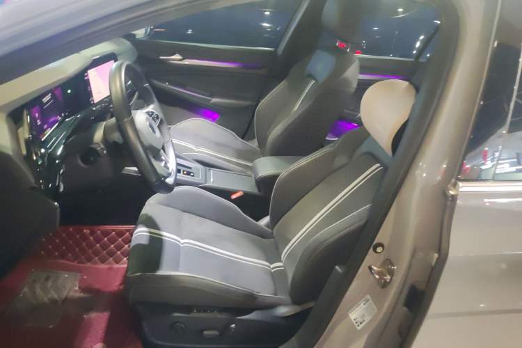 Used Volkswagen Golf 2021 280TSI DSG R-Line
