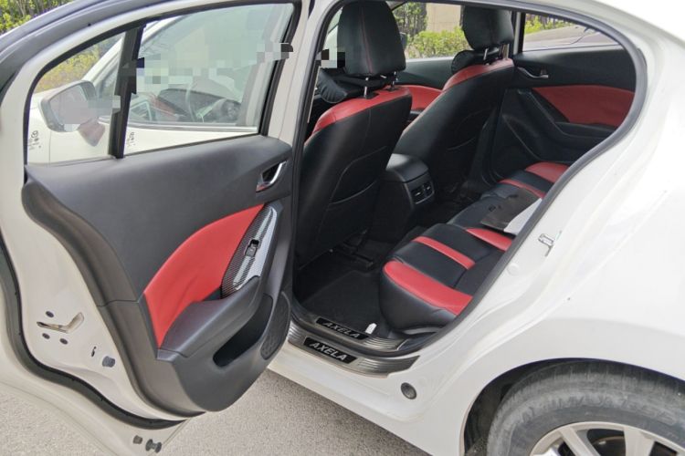 Used Mazda 3 Axela 2017 Sedan 1.5L Automatic Luxury Model Emission Standard China V Left Rear Seat