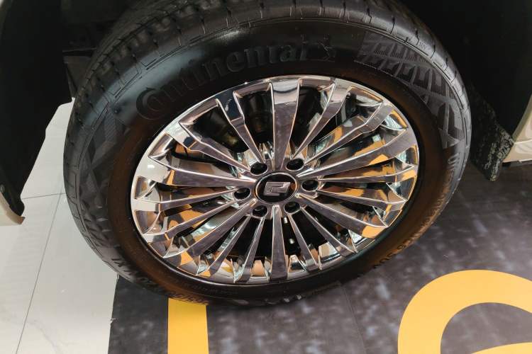 Used Tank 500 2023 3.0T Business Edition "Creation" Style 5 Seats Left Front Wheel Hub