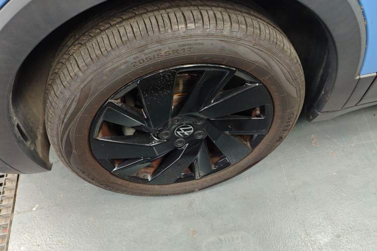 Used Volkswagen Tharu 2025 NewRui 300TSI Prestige Edition
