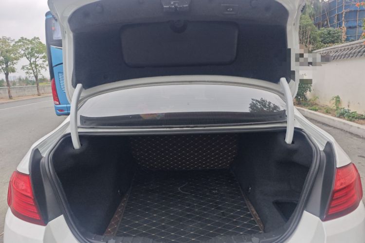 Used BMW 5 Series 2015 520i Elegant Edition
