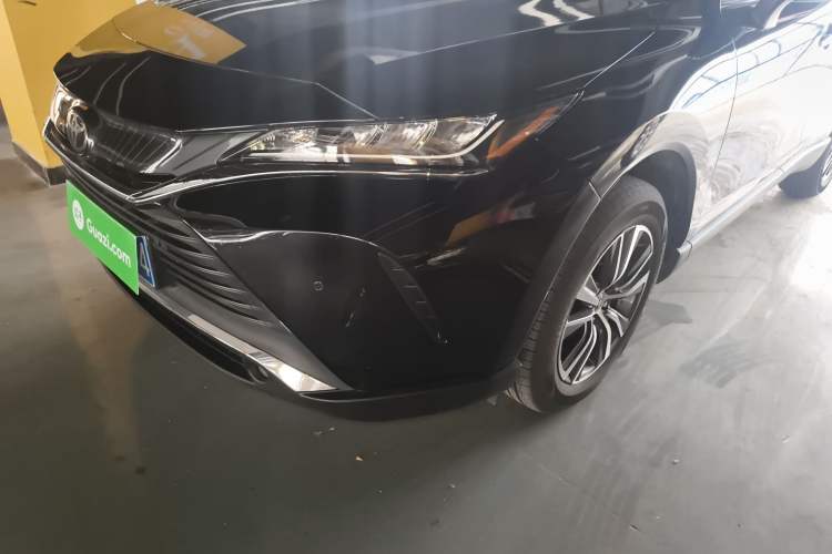 Used Toyota Harrier 2022 2.0L CVT Two-Wheel Drive Luxury Edition
