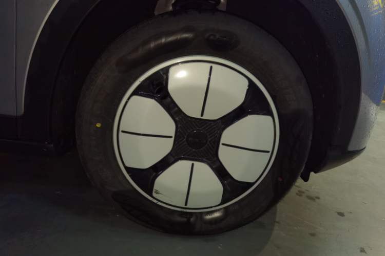 Used Geely Galaxy Geome 2026 Model 410km Carefree Edition
