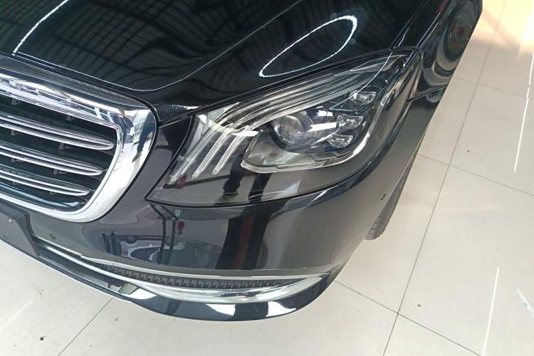 Used Mercedes-Benz S-Class 2018 S 320 L
