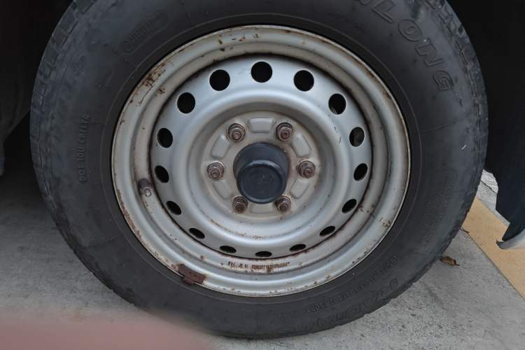 Used Jinbei Express 2019 2.0L Standard Version China VI 1TZS Exterior 7