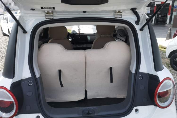 Used CHANGAN NEVO Lumin 2024 130km Qingyue Version Trunk