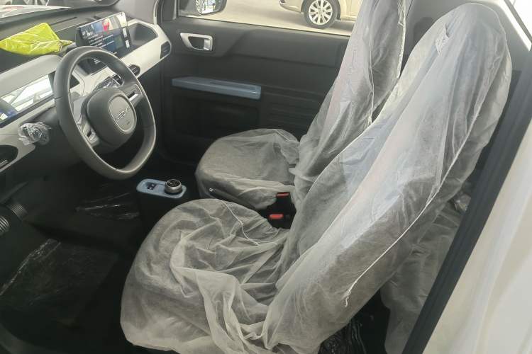 Used Geely Galaxy Panda 2024 Panda Mini 200km Endurance Bear
