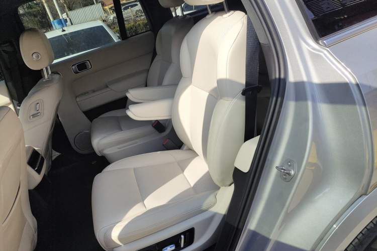 Used Li Auto L8 2023 Pro Model