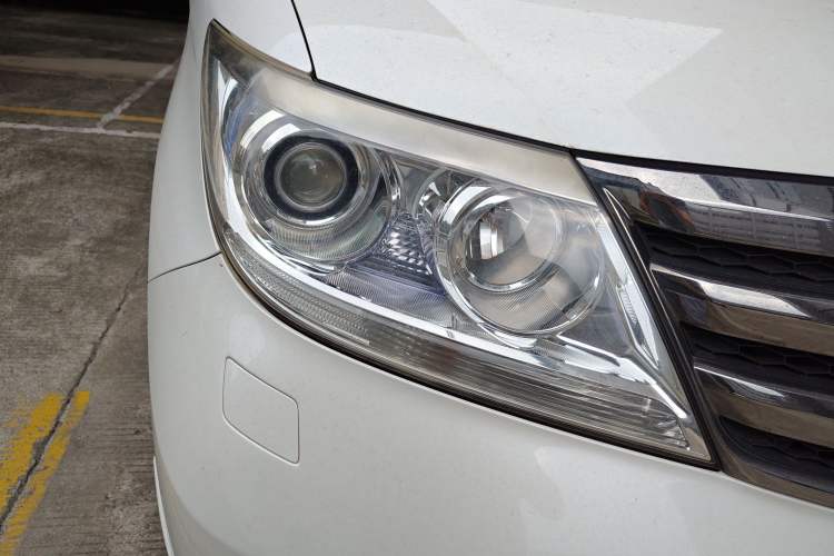 Used Honda Elysion 2015 2.4L VTi-S Prestige Edition Right Front Headlight