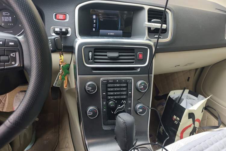 Used Volvo S60 2012 T5 Comfort Edition