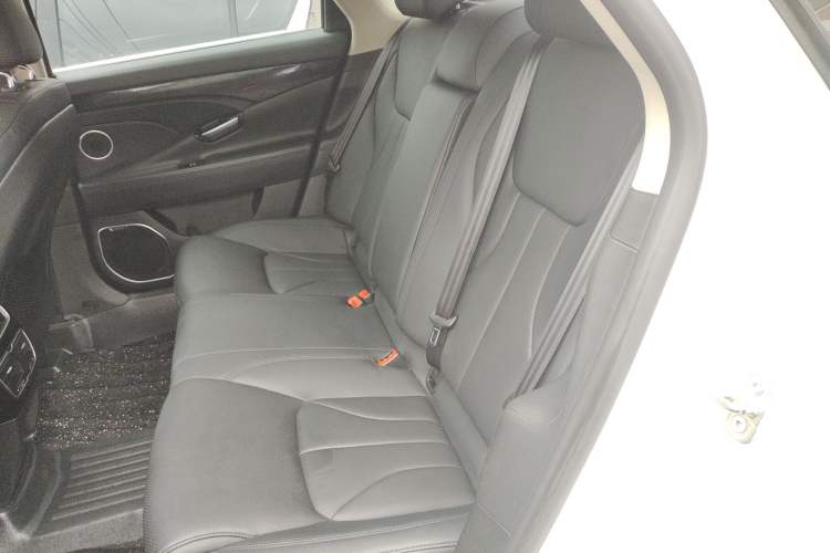 Used Geely Auto Emgrand GT 2016 1.8T Zunya Model
