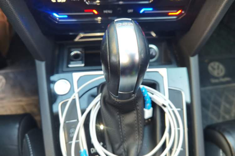 Used Volkswagen Magotan 2020 330TSI DSG Leading Model
