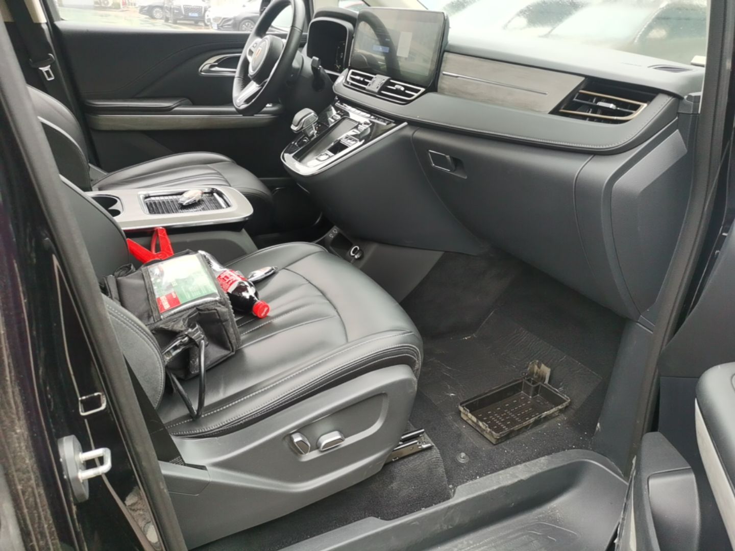 Hongqi HQ9 PHEV 2024 2.0T Four-Wheel Drive Business Edition — снимка 19