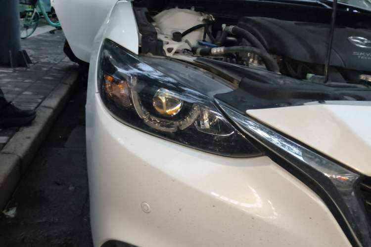 Used Mazda Atenza 2017 2.0L Blue Sky Luxury Edition