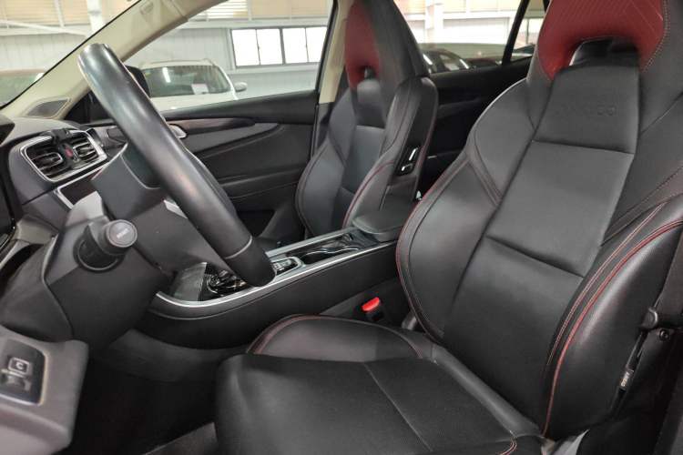 Used Lynk & Co 01 2019 2.0T Two-Wheel Drive Zhaopu Version China V Standard
