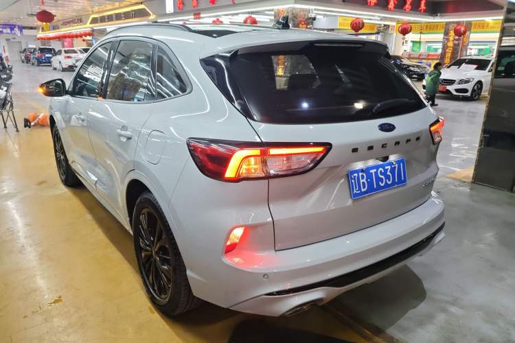 Used Ford Escape 2024 EcoBoost 245 Four-Wheel Drive ST-Line Pro Trim
