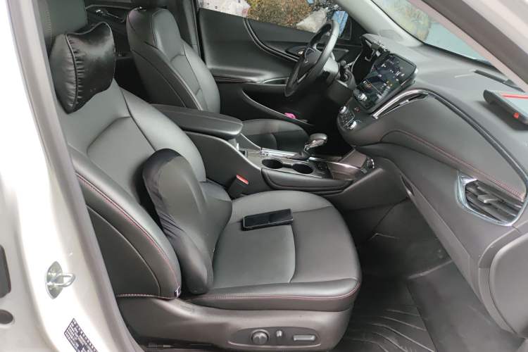 Used Chevrolet Malibu XL 2022 Redline 550T Automatic Sport Edition Right Front Seat