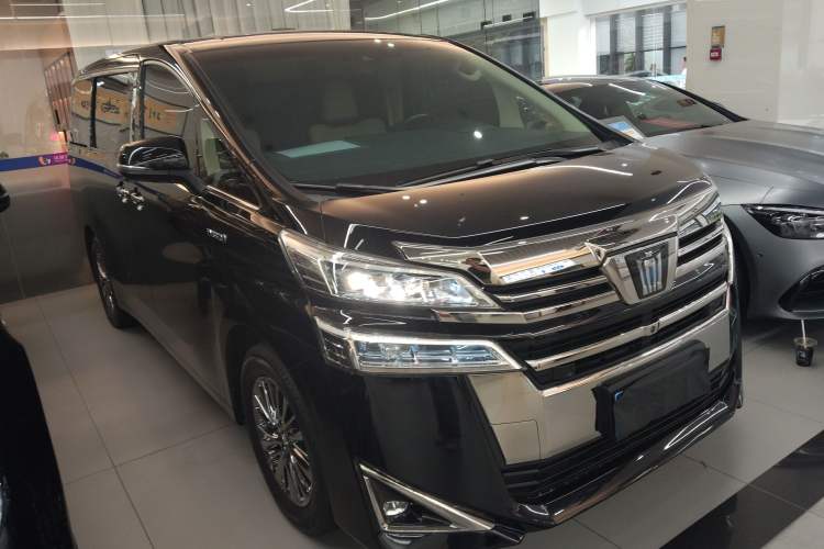 Used Toyota Vellfire 2021 Crown Dual-Engine 2.5L HV Prestige Edition

