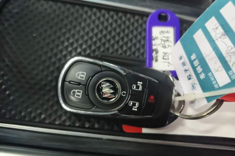 Used Buick GL8 2021 ES Land Cruiser 653T Luxury Edition