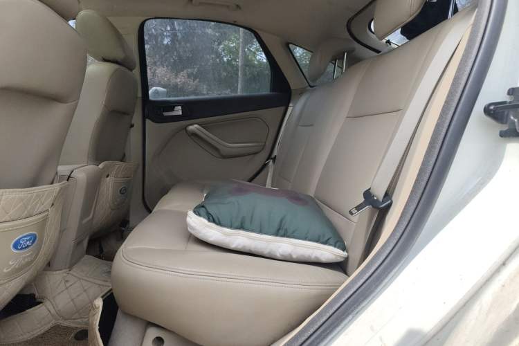 Used Ford Focus 2013 Hatchback Classic 1.8L Manual Fashion Edition Left Rear Seat