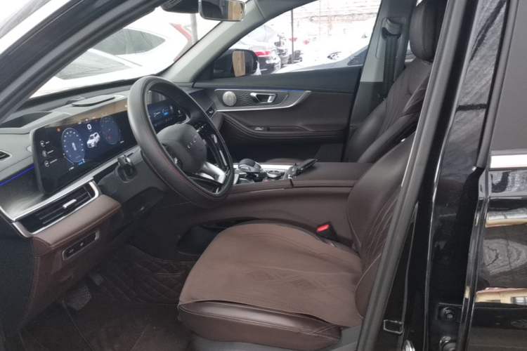 Used Chery Tiggo 8 PRO 2024 Champion Edition 290T Two-Wheel Drive Peak Version 5 Seats
