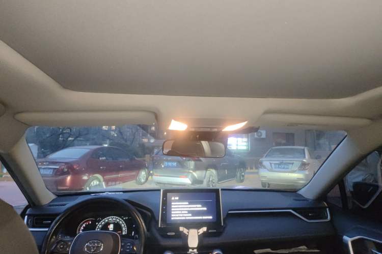 Used Toyota RAV4 2021 2.0L CVT Two-Wheel Drive Prestige Edition