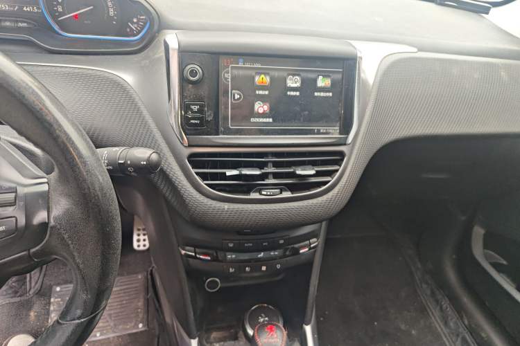 Used Peugeot 2008 2014 1.6L Automatic Navigation Edition
