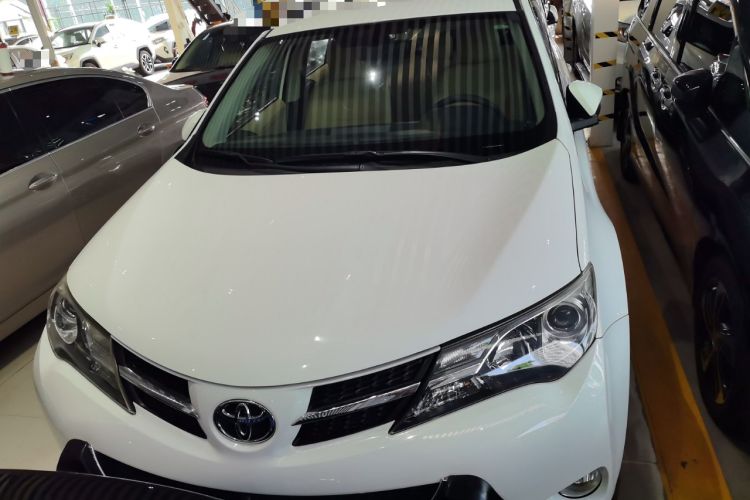 Used Toyota RAV4 2013 2.0L CVT Two-Wheel Drive Urban Edition Front