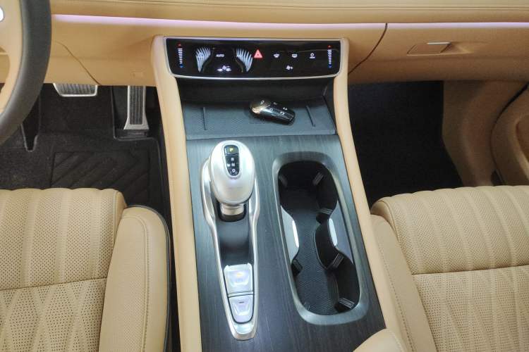 Used VOYAH Dream 2022 Low-Carbon Edition Dream+ Smart Enjoyment Package