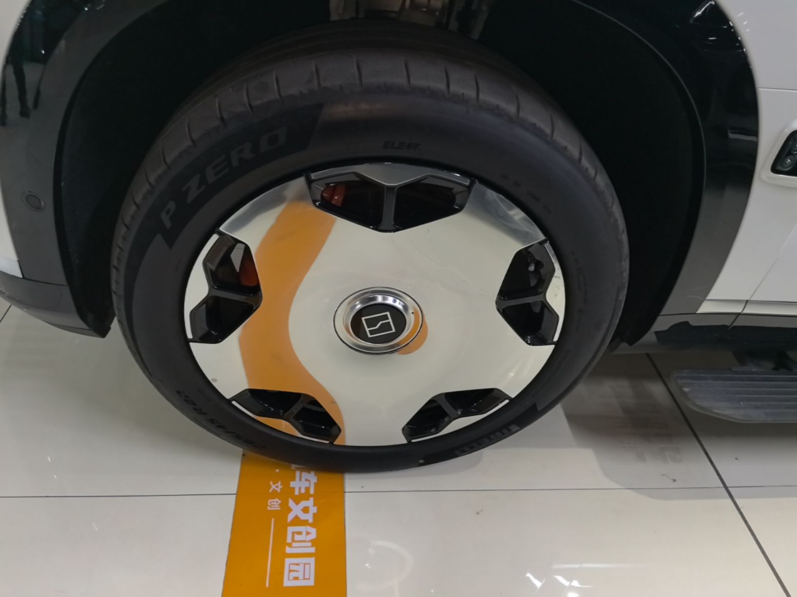 Zeekr 9X 2025 Hyper Edition 70kWh — снимка 10