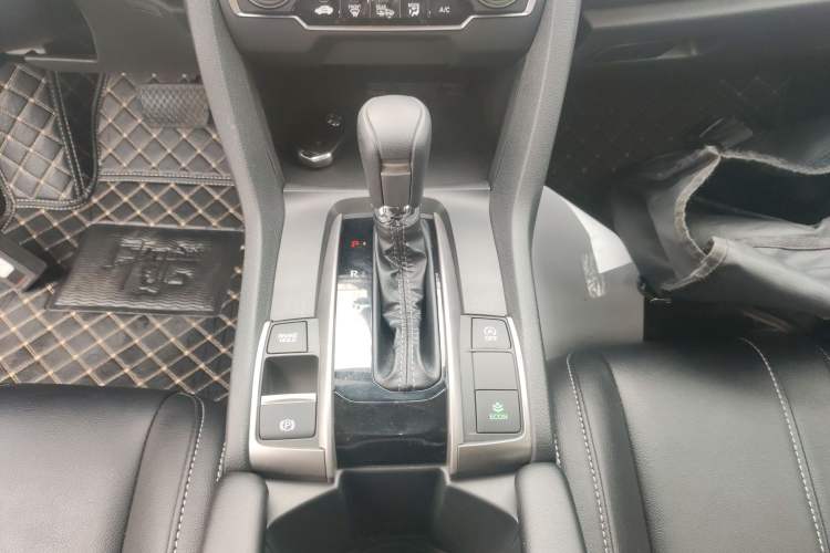 Used Honda Civic 2021 HATCHBACK 220TURBO CVT New Trendsetter