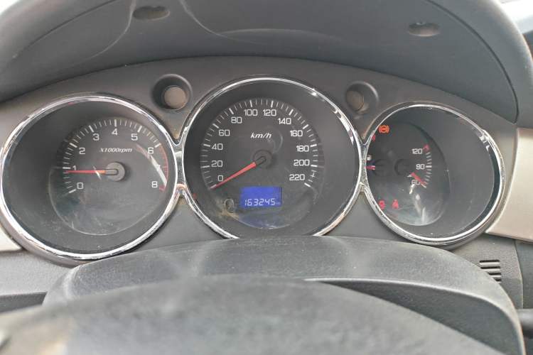 Used Dongfeng Aeolus H30 2012 CROSS 1.6L Manual Luxury Model