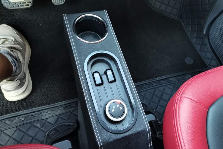 Used Wuling Hongguang MINIEV 2021 Macaron Fashion Model Lithium Iron Phosphate