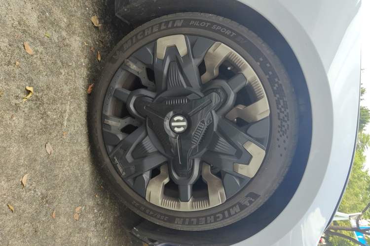 Used HiPhi Z 2023 Four-Seat Version