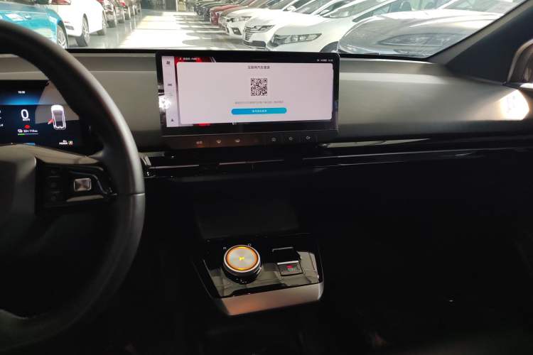 Used MG 4 EV 2023 415 km Range Sea-Faring Champion Edition