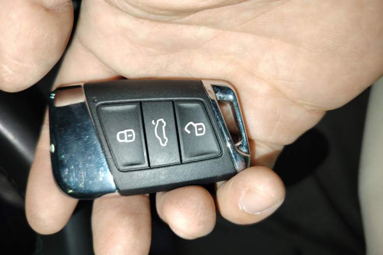 Used Volkswagen Passat 2022 330TSI Elite Edition Vehicle Key