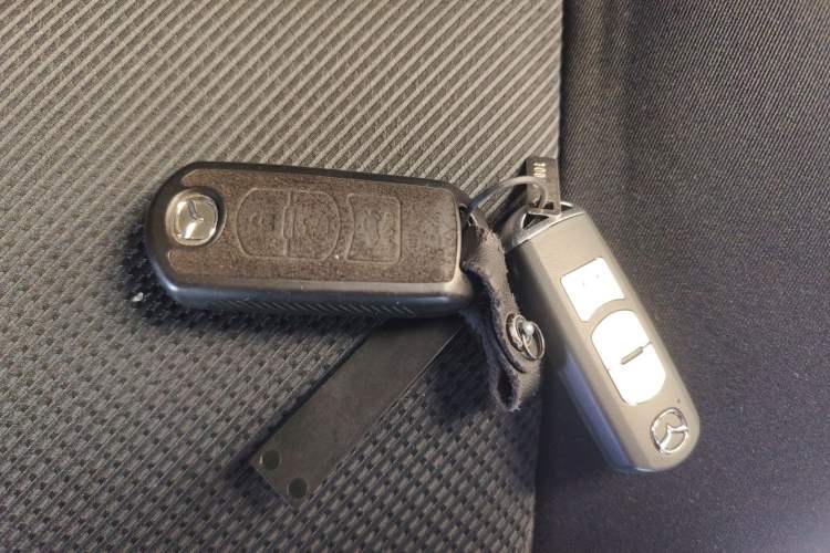 Used Mazda Mazda 3 Axela 2019 Cloud-Controlled Version Sedan 1.5L Automatic Comfort Trim China VI Standard
