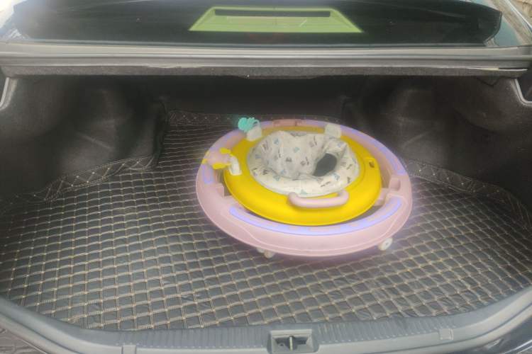 Used Toyota Crown 2012 2.5L Royal Trunk