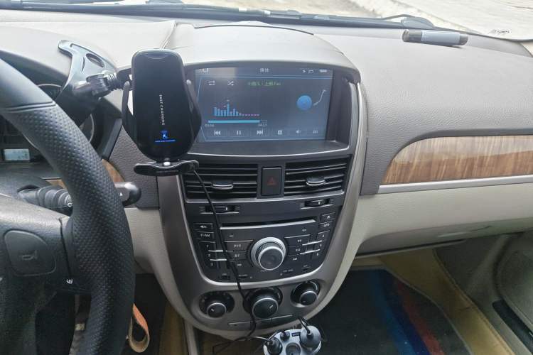 Used Buick Excelle 2015 1.5L Manual Classic Trim Audio And AC Panel