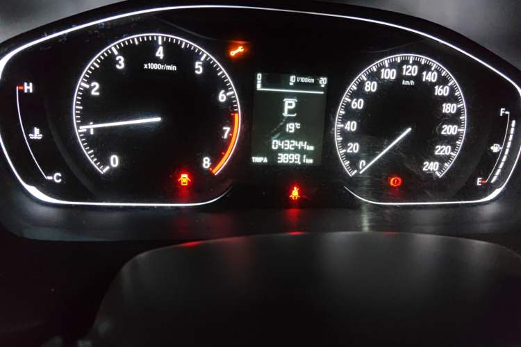 Used Honda Accord 2018 260TURBO Elite Edition China VI Odometer Close Up