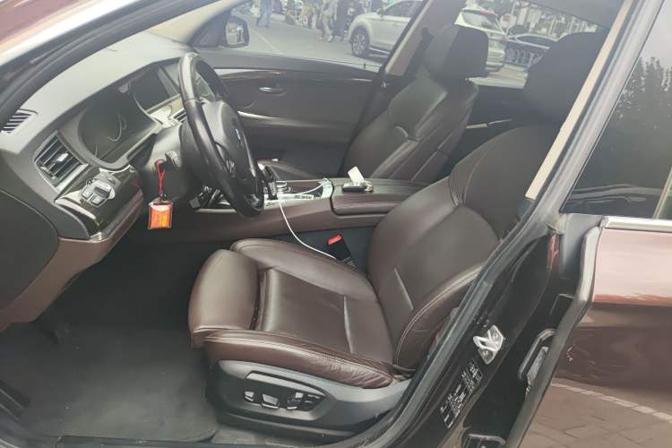 Used BMW 5 Series GT 2014 528i Luxury Edition