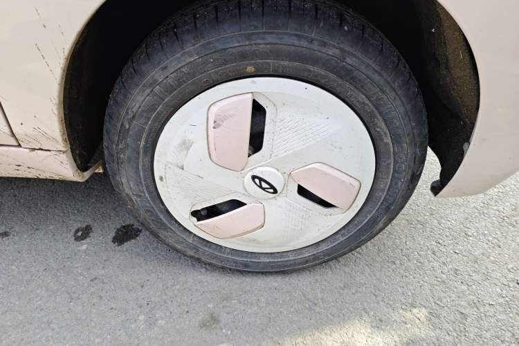 Used Chery QQ Ice Cream 2022 170km Sundae Phosphate Lithium-Ion
