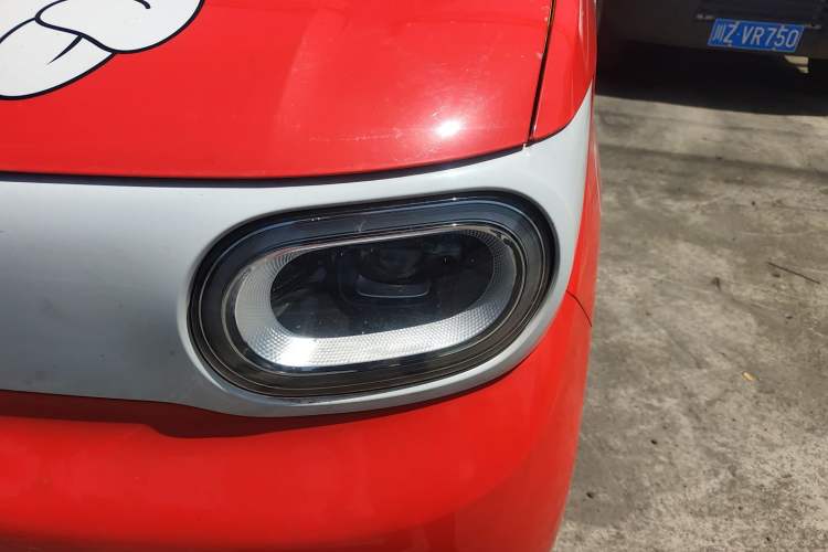 Used Wuling Hongguang MINIEV 2024 3rd Generation 215km Advanced Version Left Front Headlight