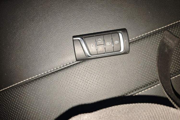 Used GAC Trumpchi M6 2021 270T DCT Luxury Edition (7 Seats) Vehicle Key