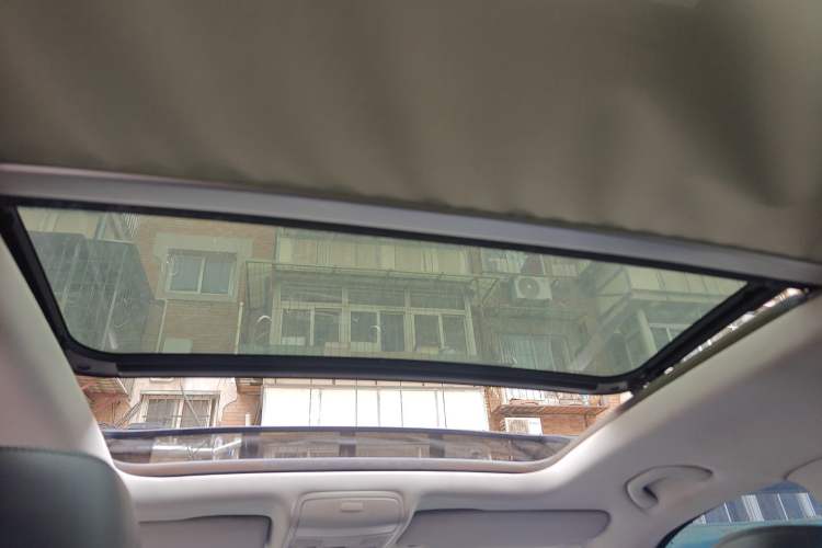 Used Volkswagen Tiguan 2012 1.8TSI Automatic All-Wheel Drive Elite Edition Headliner