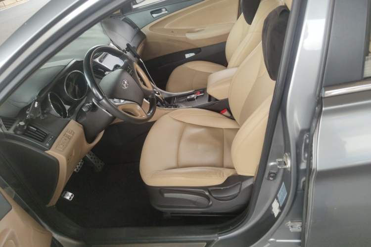 Used Hyundai Sonata 2011 2.0L Automatic Leading Edition