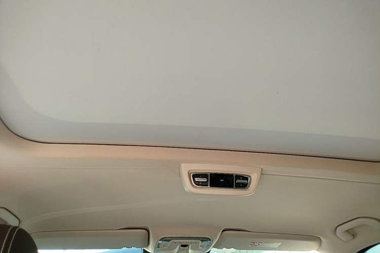 Used Mercedes-Benz V-Class 2022 V 260 L Long Wheelbase Prestige Edition
