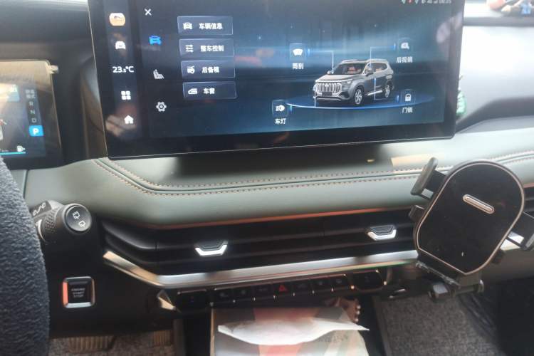 Used Geely Auto Haoyue L 2023 2.0T DCT Prestige Edition Audio And AC Panel