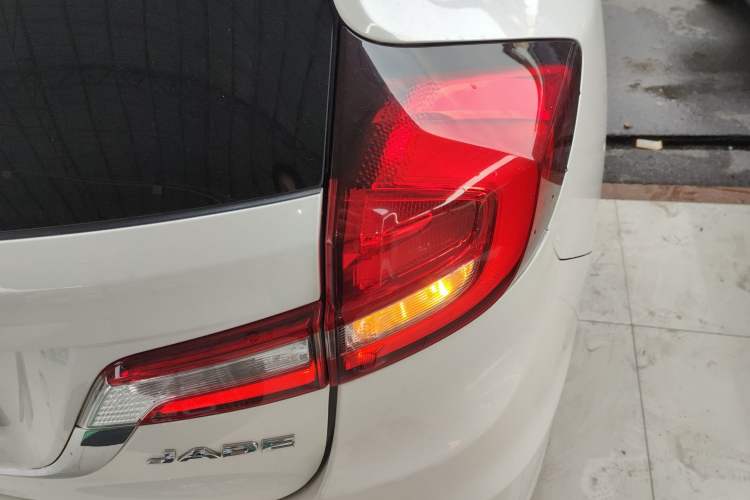 Used Honda Jade 2020 1.8L automatic Comfort version
